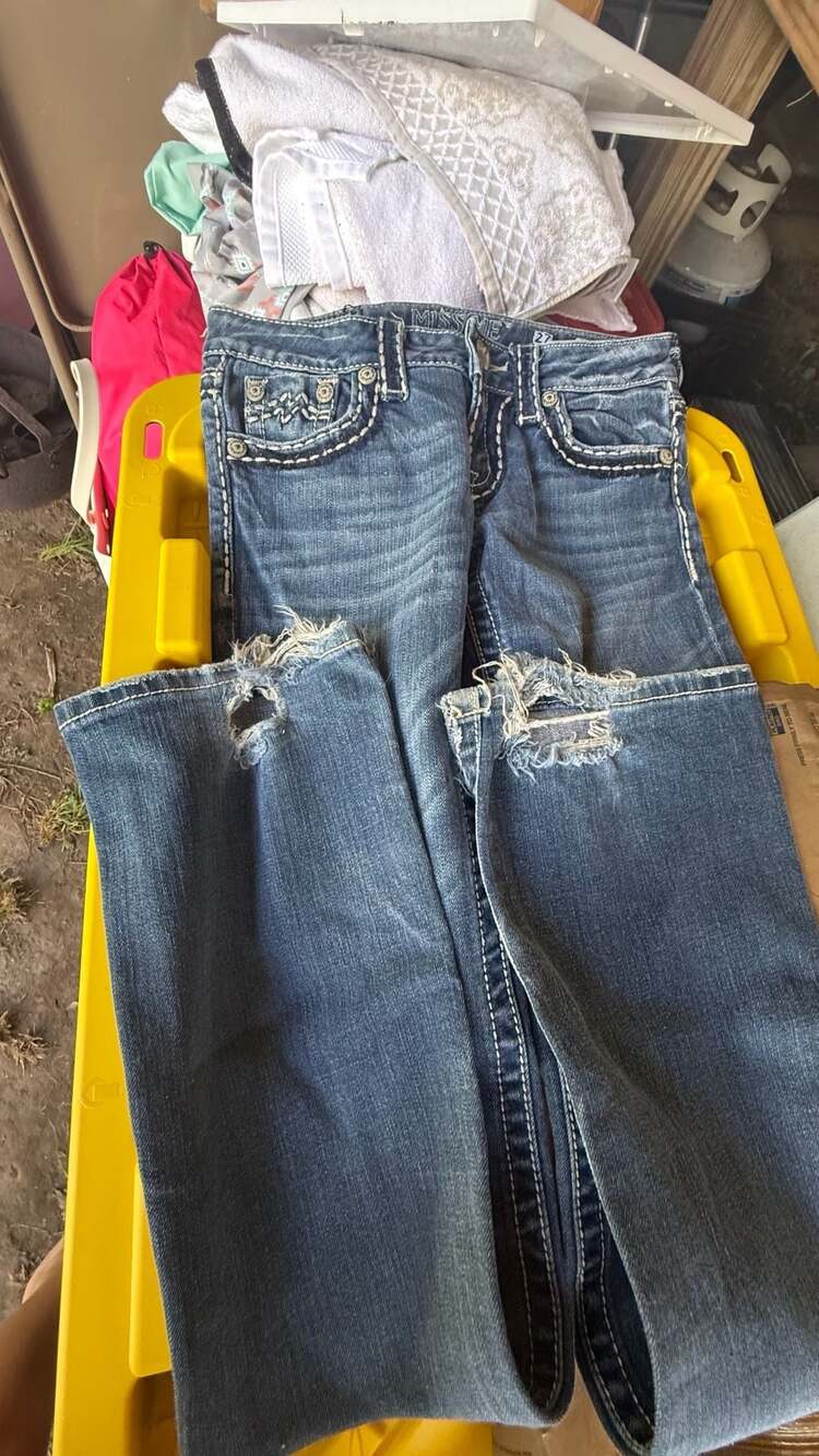 Miss Me Irene Bootcut Jeans Size 27